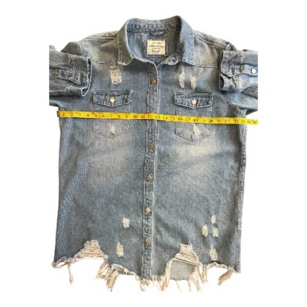 American Bazi Light Blue Distressed Denim Jacket Size 2X - Picture 6 of 10
